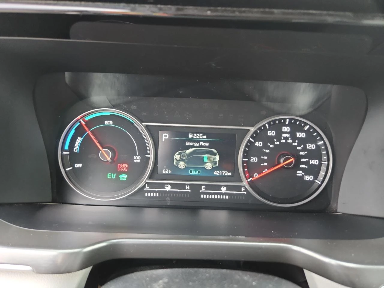 Kia Sorento SX 1.6L 4X4 * КЛИП НА ДВИГАТЕЛ* * ЛИЗИНГ*  - изображение 9 | Auto.bg Kia Sorento SX 1.6L 4X4 * КЛИП НА ДВИГАТЕЛ* * ЛИЗИНГ*  - изображение 9