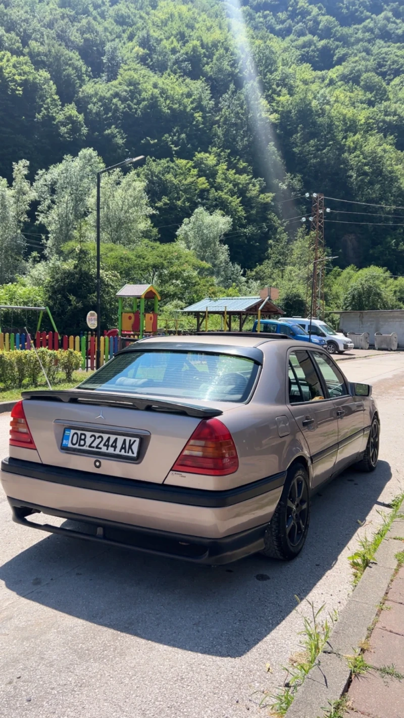 Mercedes-Benz 200 - 1500 € / 2933.74 лв. - 41904607 1 | Car24.bg Mercedes-Benz 200 - 1500 € / 2933.74 лв. - 41904607 1