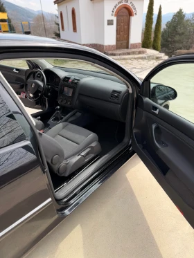 VW Golf 2.0 TDI - 4199 € / 8212.53 лв. - 75324032 9 | Car24.bg VW Golf 2.0 TDI - 4199 € / 8212.53 лв. - 75324032 9