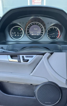 Mercedes-Benz C 350 4-Matic.Amg. 231hp. Podgrev. Navi | Auto.bg — изображение 14 Mercedes-Benz C 350 4-Matic.Amg. 231hp. Podgrev. Navi | Auto.bg — изображение 14