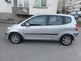 Honda Jazz 1.4i FACELIFT ТОП СЪСТОЯНИЕ | Auto.bg — изображение 4 Honda Jazz 1.4i FACELIFT ТОП СЪСТОЯНИЕ | Auto.bg — изображение 4
