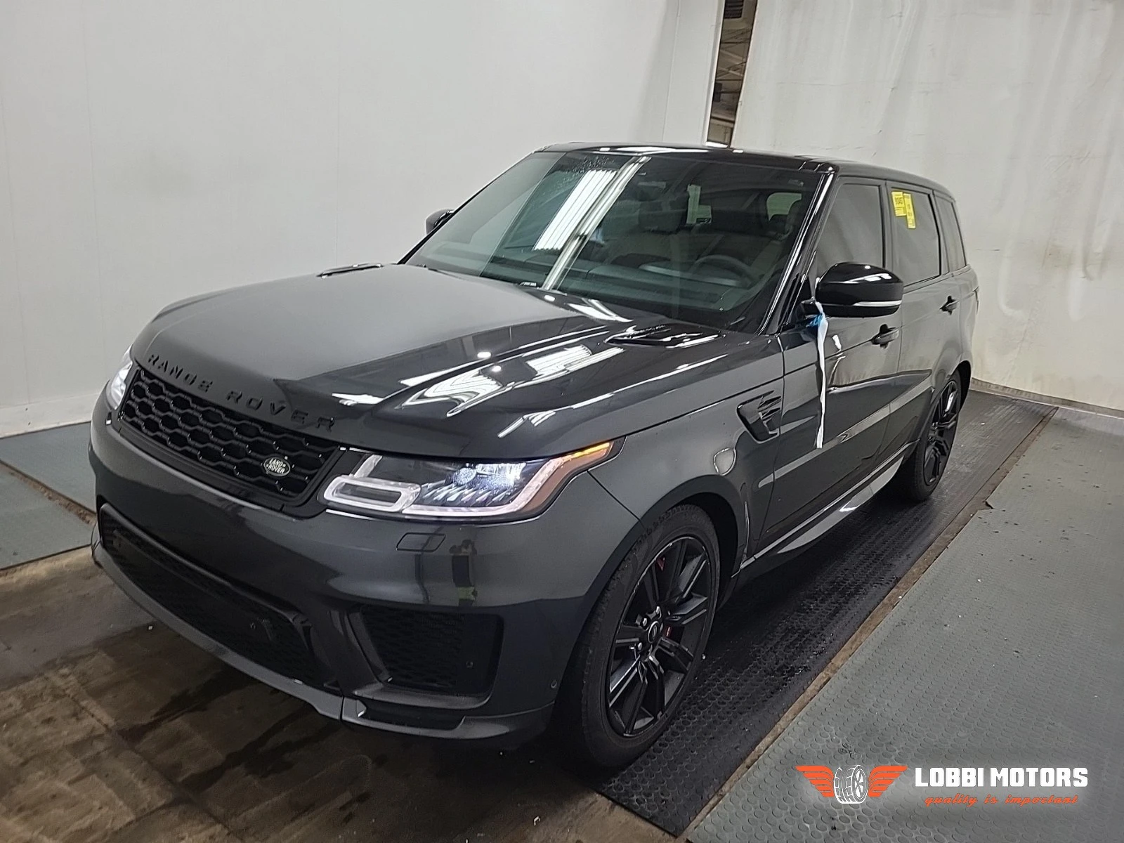 Land Rover Range Rover Sport undefined | Auto.bg — изображение 1 Land Rover Range Rover Sport undefined | Auto.bg — изображение 1