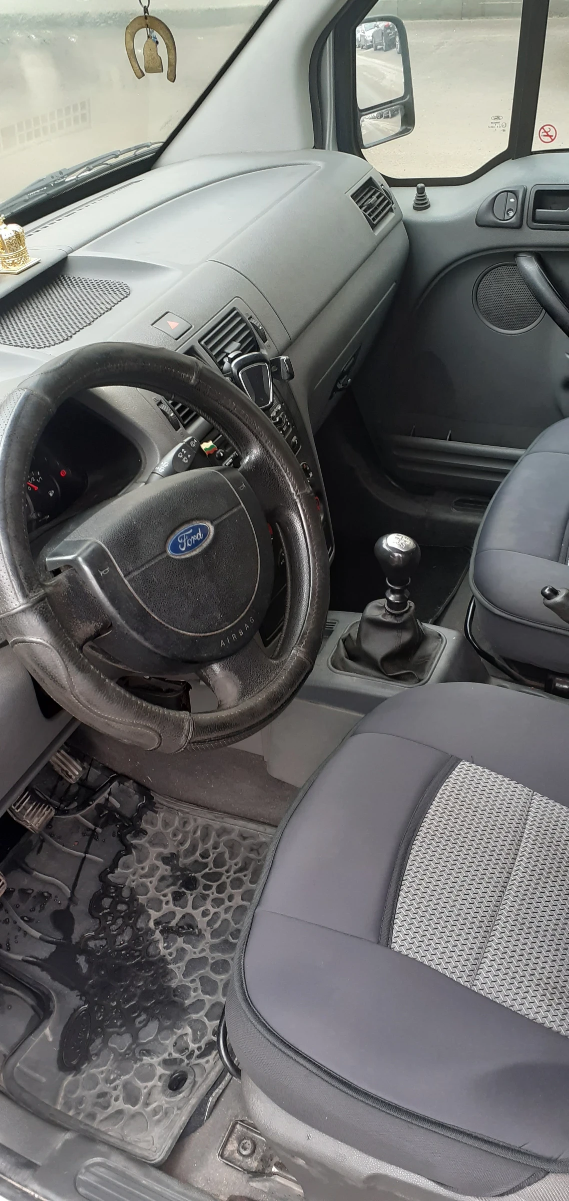 Ford Tourneo Connect  - изображение 8 | Auto.bg Ford Tourneo Connect  - изображение 8