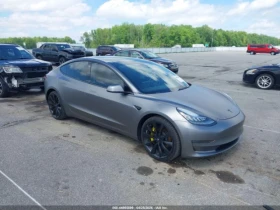Снимка Tesla Model 3