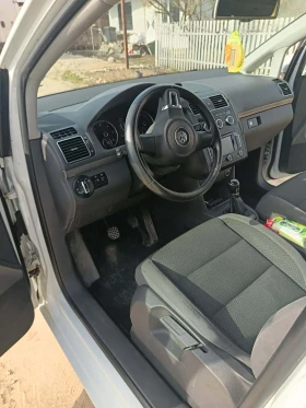 VW Touran - 7200 € / 14081.98 лв. - 24445244 5 | Car24.bg VW Touran - 7200 € / 14081.98 лв. - 24445244 5
