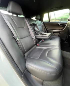 Volvo V60 2.4 PLUG-IN HYBRID* 4Х4* FULL* СОБСТВЕН ЛИЗИНГ - 19999 лв. / 10225.33 € - 43878150 10 | Car24.bg Volvo V60 2.4 PLUG-IN HYBRID* 4Х4* FULL* СОБСТВЕН ЛИЗИНГ - 19999 лв. / 10225.33 € - 43878150 10