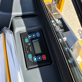 Мини челни товарачи Друга Lonking CDM312-HIGH FLOW, + кофа 4в1, + вилици | Auto.bg — изображение 7 Мини челни товарачи Друга Lonking CDM312-HIGH FLOW, + кофа 4в1, + вилици | Auto.bg — изображение 7