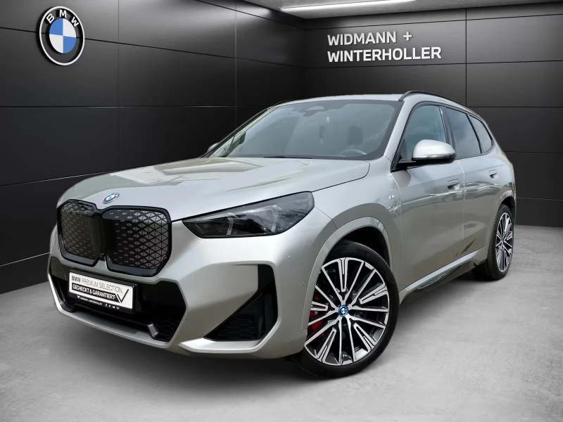 BMW iX1 xDrive30 M Sport Pro DA+ PANO Ad.LED 360* Winter P - 38380 € / 75064.76 лв. - 43222606 1 | Car24.bg BMW iX1 xDrive30 M Sport Pro DA+ PANO Ad.LED 360* Winter P - 38380 € / 75064.76 лв. - 43222606 1