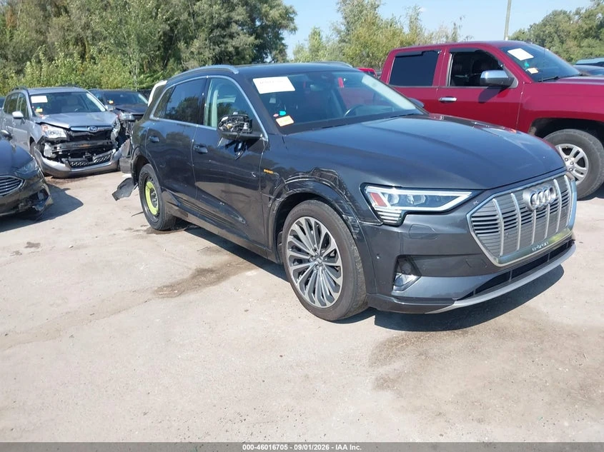 Audi E-Tron Premium Plus | Auto.bg — изображение 1 Audi E-Tron Premium Plus | Auto.bg — изображение 1