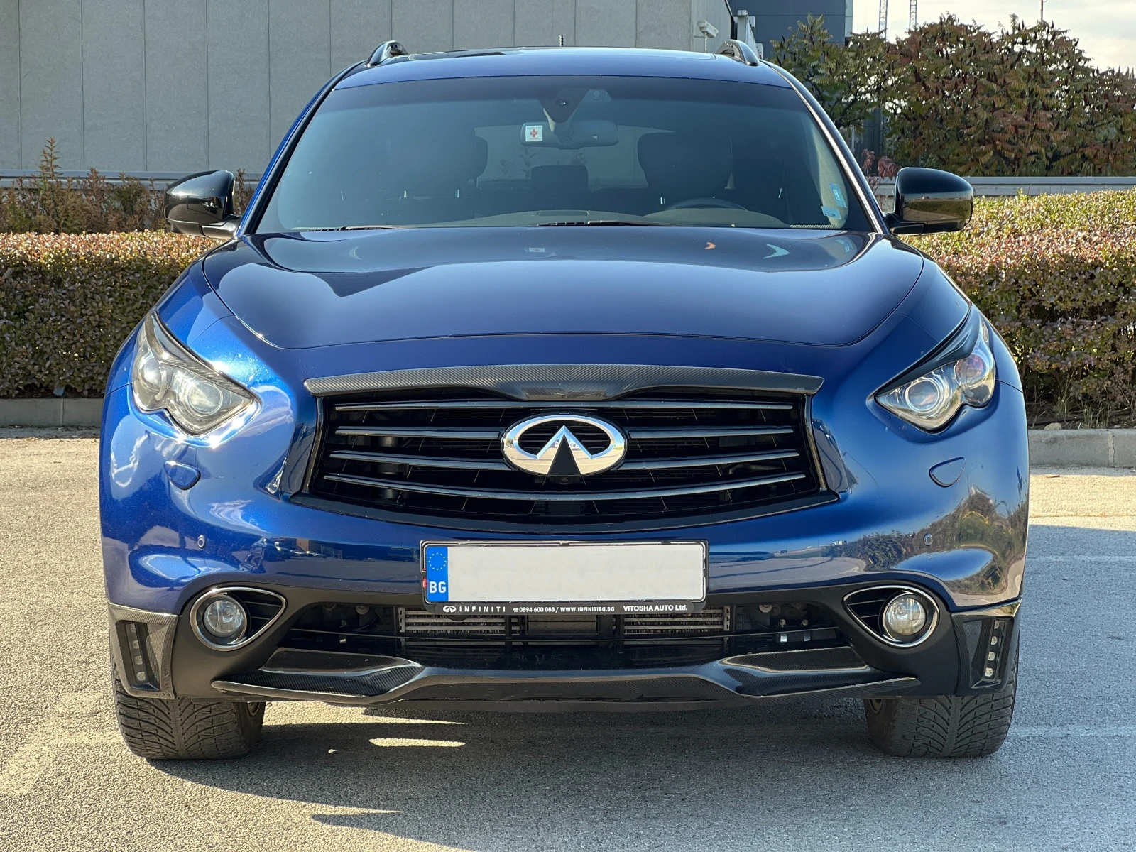Infiniti QX70 S* 3.0d* N1* 360* Black* Carbon* Keyless* Memory*  - изображение 2 | Auto.bg Infiniti QX70 S* 3.0d* N1* 360* Black* Carbon* Keyless* Memory*  - изображение 2