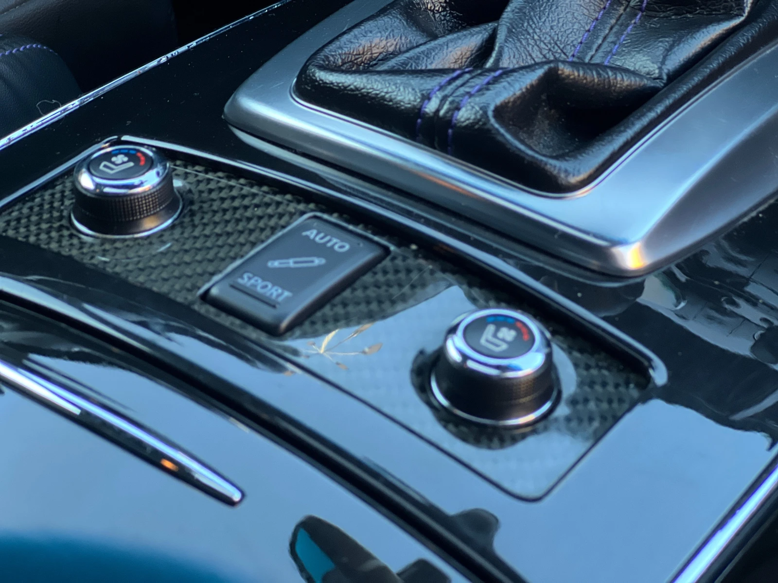 Infiniti QX70 S* 3.0d* N1* 360* Black* Carbon* Keyless* Memory*  - изображение 10 | Auto.bg Infiniti QX70 S* 3.0d* N1* 360* Black* Carbon* Keyless* Memory*  - изображение 10