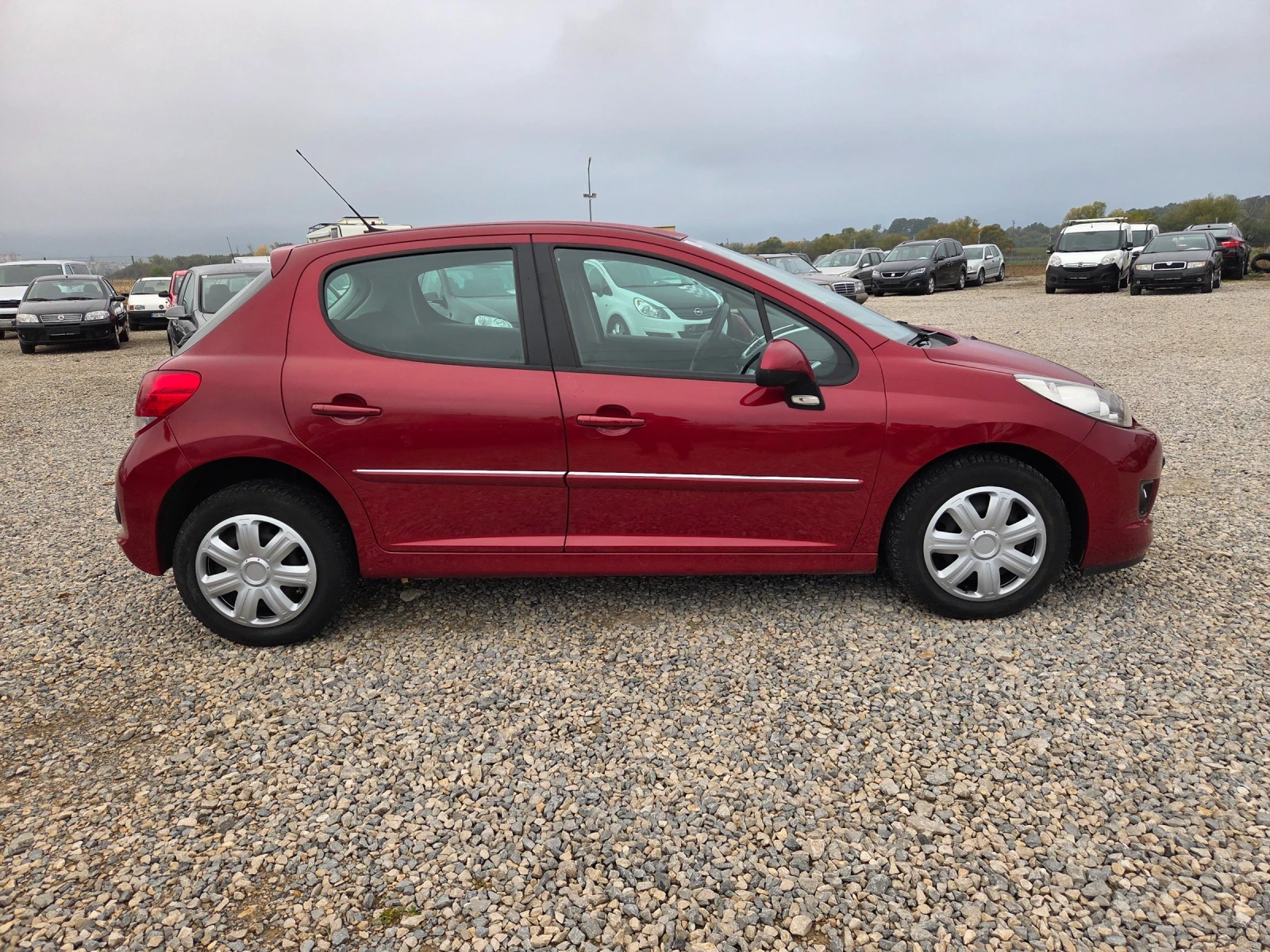 Peugeot 207 1.4BENZIN-75PS - изображение 4 | Auto.bg Peugeot 207 1.4BENZIN-75PS - изображение 4