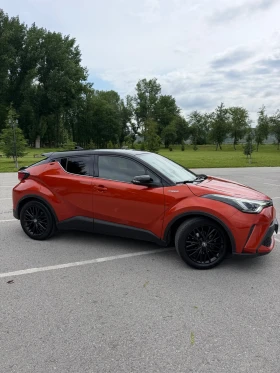 Toyota C-HR Orange edition 2.0 Hybrid-Full Гаранционен | Auto.bg — изображение 3 Toyota C-HR Orange edition 2.0 Hybrid-Full Гаранционен | Auto.bg — изображение 3
