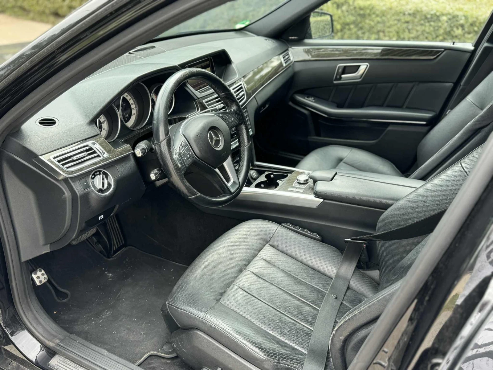 Mercedes-Benz E 350 * AMG* H&K* ОБДУХВАНЕ* DISTRONIC* ГЕРМАНИЯ* ТОП*  - изображение 7 | Auto.bg Mercedes-Benz E 350 * AMG* H&K* ОБДУХВАНЕ* DISTRONIC* ГЕРМАНИЯ* ТОП*  - изображение 7