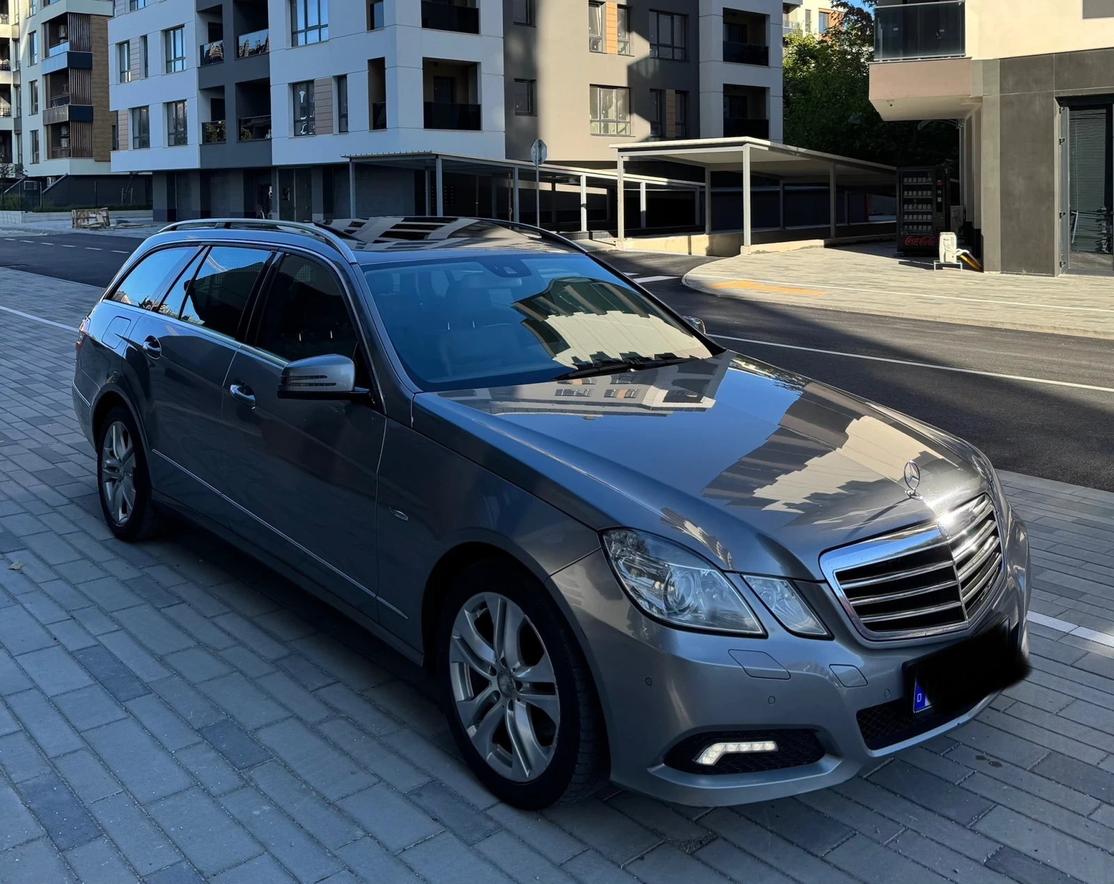 Mercedes-Benz E 300 * 7G - Tronic * V6 * DIESEL * AVANTGARDE *  - изображение 3 | Auto.bg Mercedes-Benz E 300 * 7G - Tronic * V6 * DIESEL * AVANTGARDE *  - изображение 3