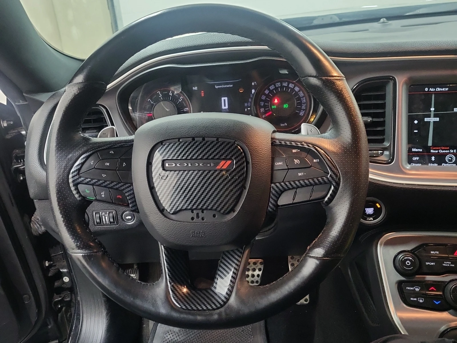 Dodge Challenger * GT* CARFAX * БЕЗ ПЪРВОНАЧАЛНА ВНОСКА - изображение 8 | Auto.bg Dodge Challenger * GT* CARFAX * БЕЗ ПЪРВОНАЧАЛНА ВНОСКА - изображение 8