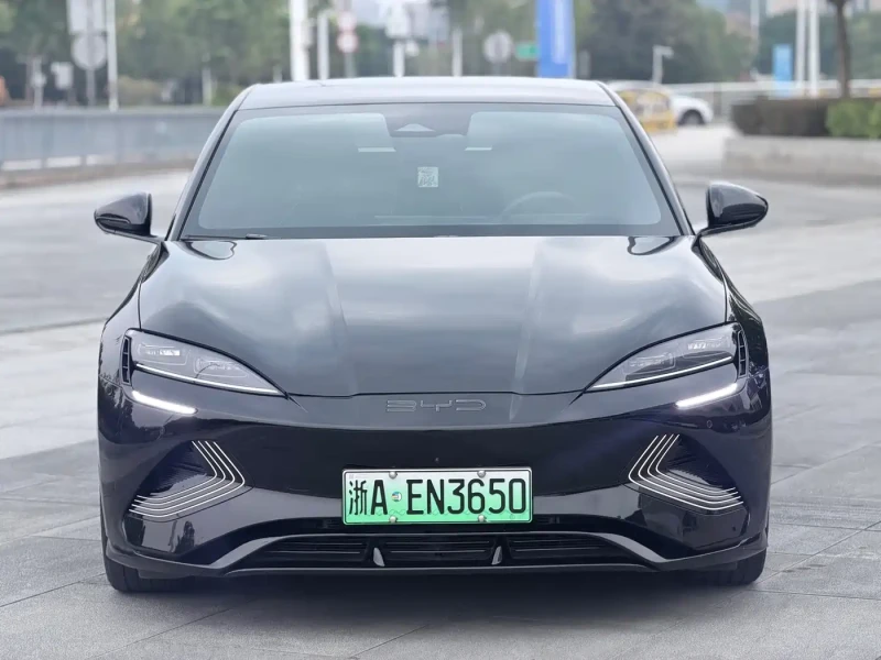 BYD Seal 2023* 550 KM* PREMIUM* 360* DIS* ОБДУХ* DYNAUDIO* - 22000 € - 31617623 1 | Car24.bg BYD Seal 2023* 550 KM* PREMIUM* 360* DIS* ОБДУХ* DYNAUDIO* - 22000 € - 31617623 1
