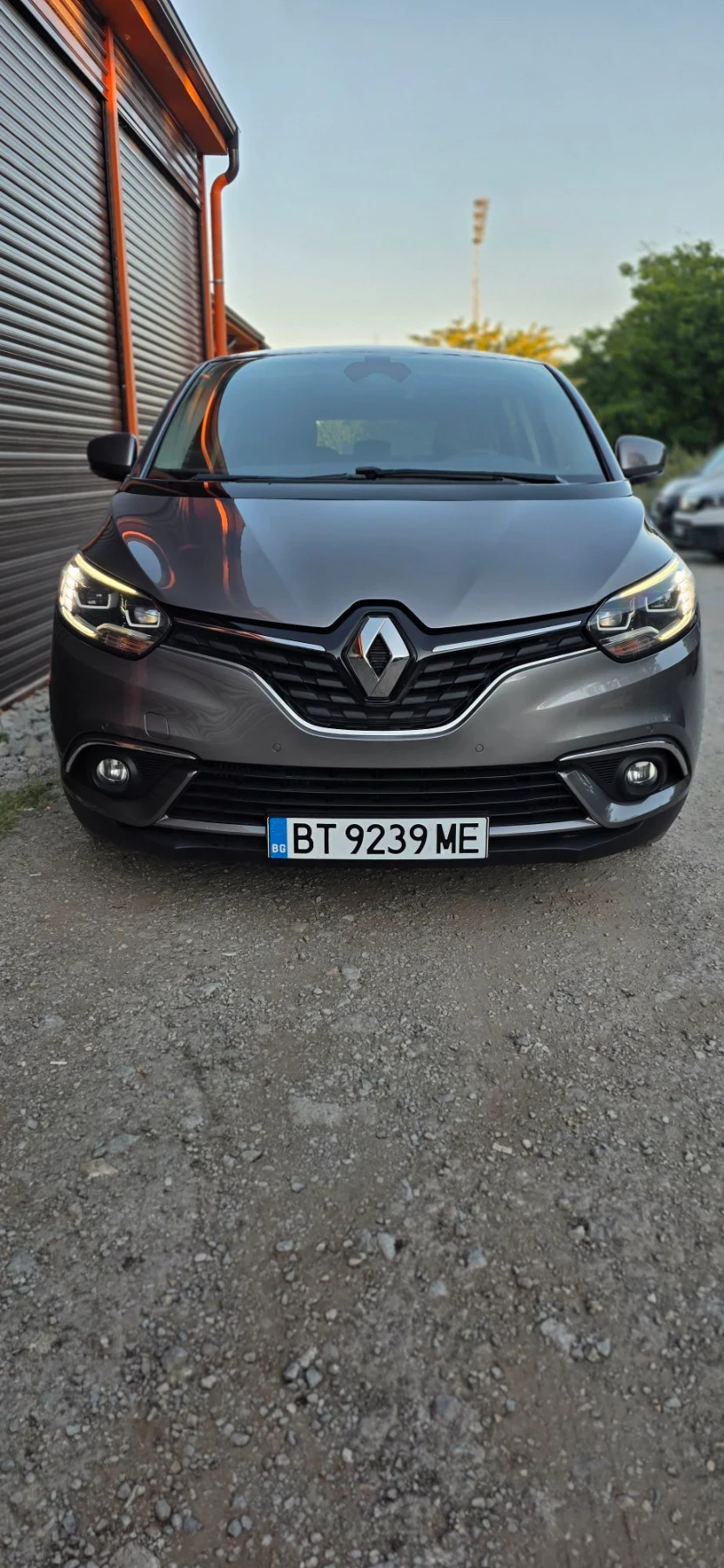 Renault Grand scenic 1.6dci | Auto.bg — изображение 1 Renault Grand scenic 1.6dci | Auto.bg — изображение 1