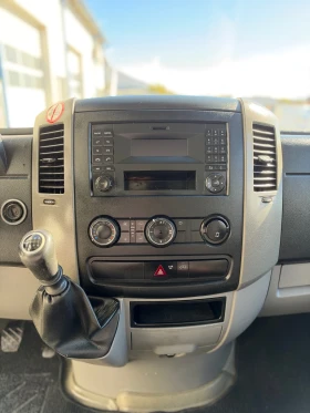 Mercedes-Benz Sprinter Дв.гума Падащ борд / Б-категория / Климатроник | Auto.bg — изображение 16 Mercedes-Benz Sprinter Дв.гума Падащ борд / Б-категория / Климатроник | Auto.bg — изображение 16