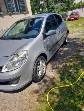 Снимка Renault Clio