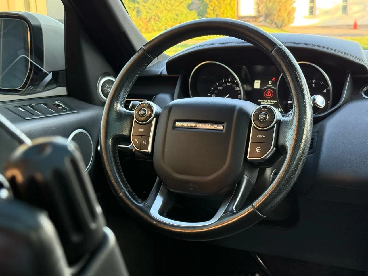 Land Rover Range Rover Sport TD6 HSE / PANO - изображение 8 | Auto.bg Land Rover Range Rover Sport TD6 HSE / PANO - изображение 8