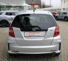 Honda Jazz 1.4i Si FaceLift 23 000km!! - 12500 € - 43641686 5 | Car24.bg Honda Jazz 1.4i Si FaceLift 23 000km!! - 12500 € - 43641686 5