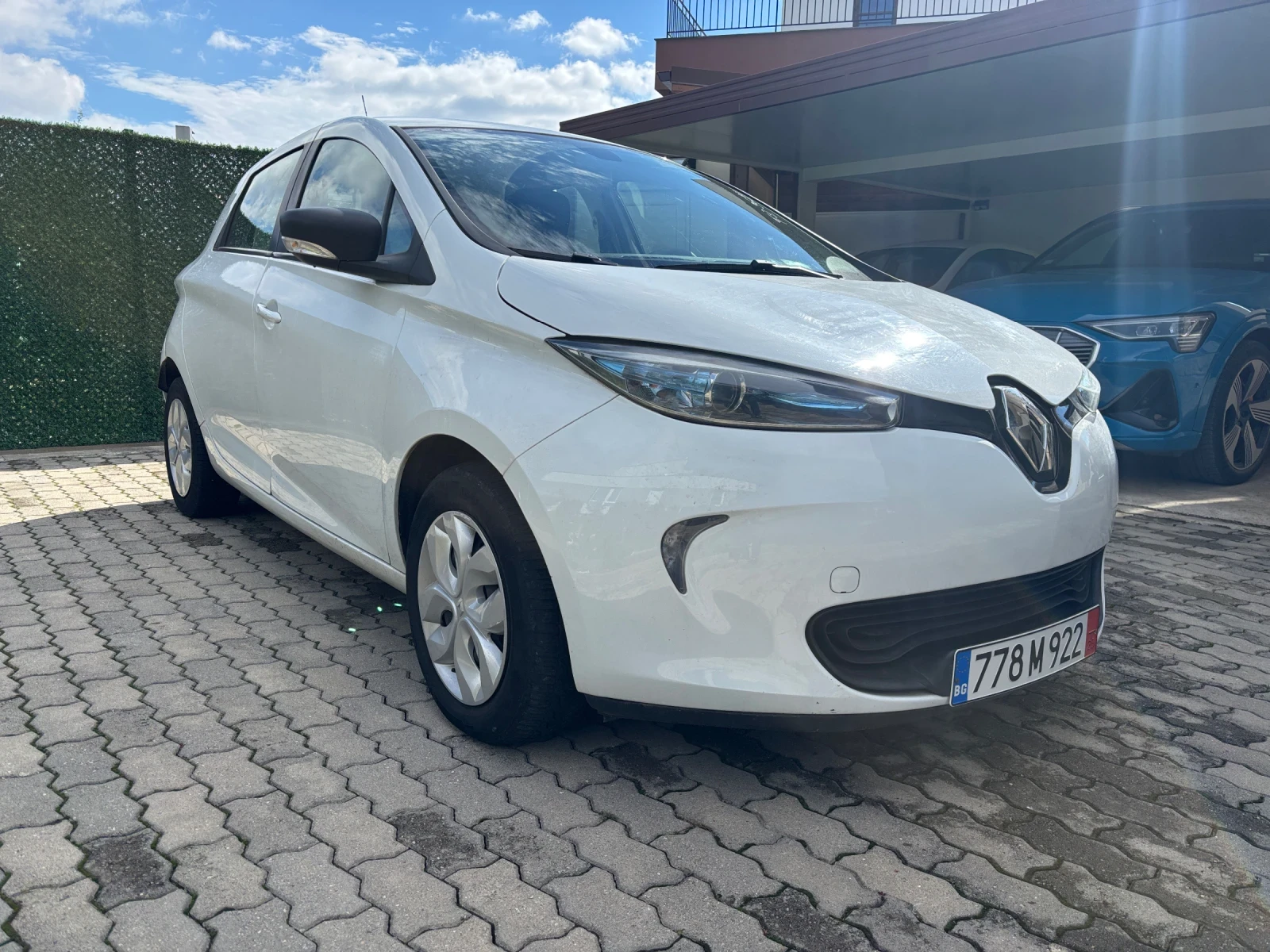 Renault Zoe Life R90 41kWh * 23000 км *  - изображение 3 | Auto.bg Renault Zoe Life R90 41kWh * 23000 км *  - изображение 3