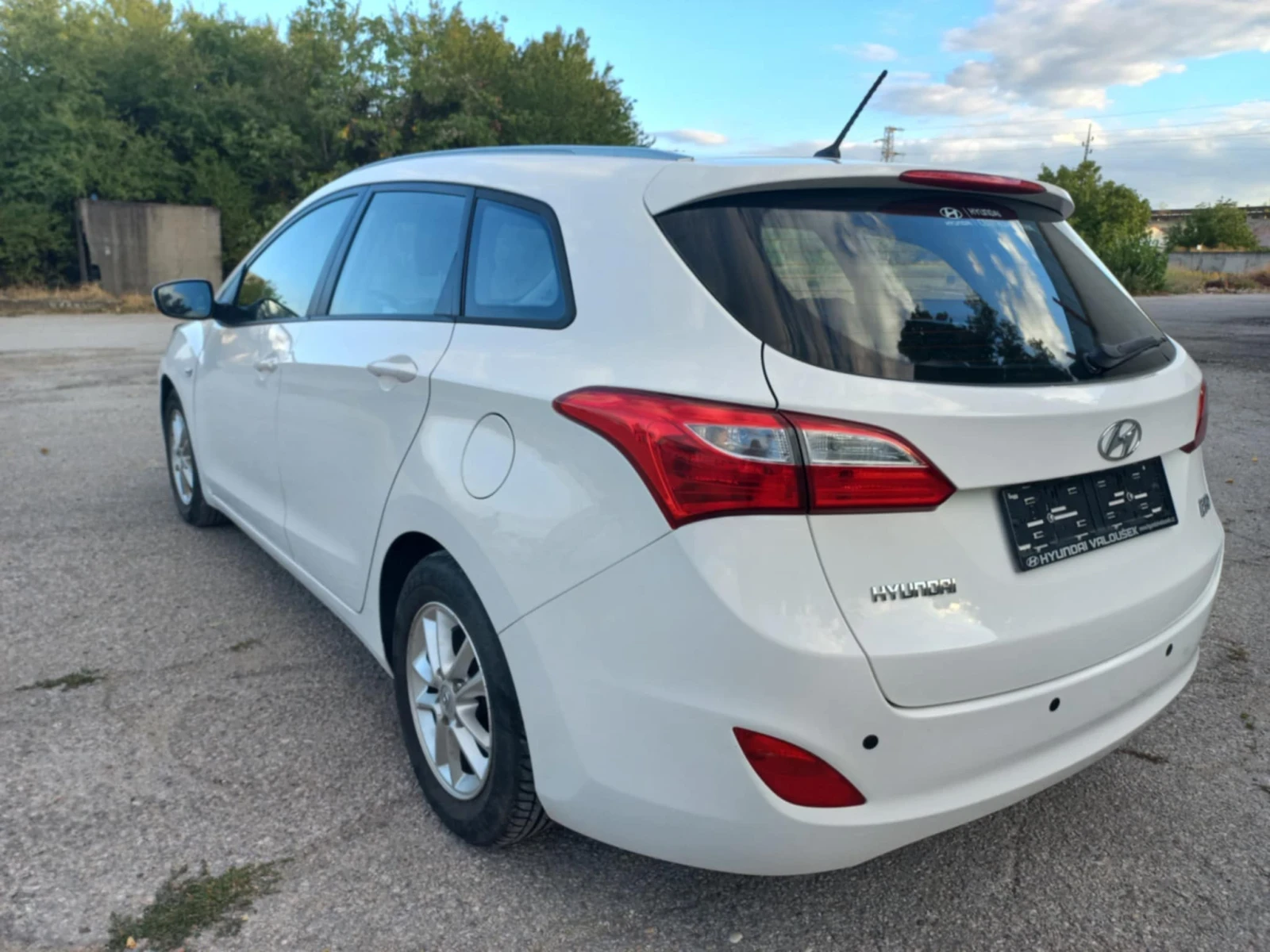 Hyundai I30 1.6 MPI  - изображение 5 | Auto.bg Hyundai I30 1.6 MPI  - изображение 5