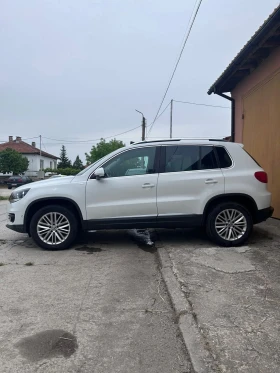 VW Tiguan Cup Sport & Style 2.0 TDI 4x4/Blu* Pano* Navi* Led - 10590 € - 45476224 5 | Car24.bg VW Tiguan Cup Sport & Style 2.0 TDI 4x4/Blu* Pano* Navi* Led - 10590 € - 45476224 5