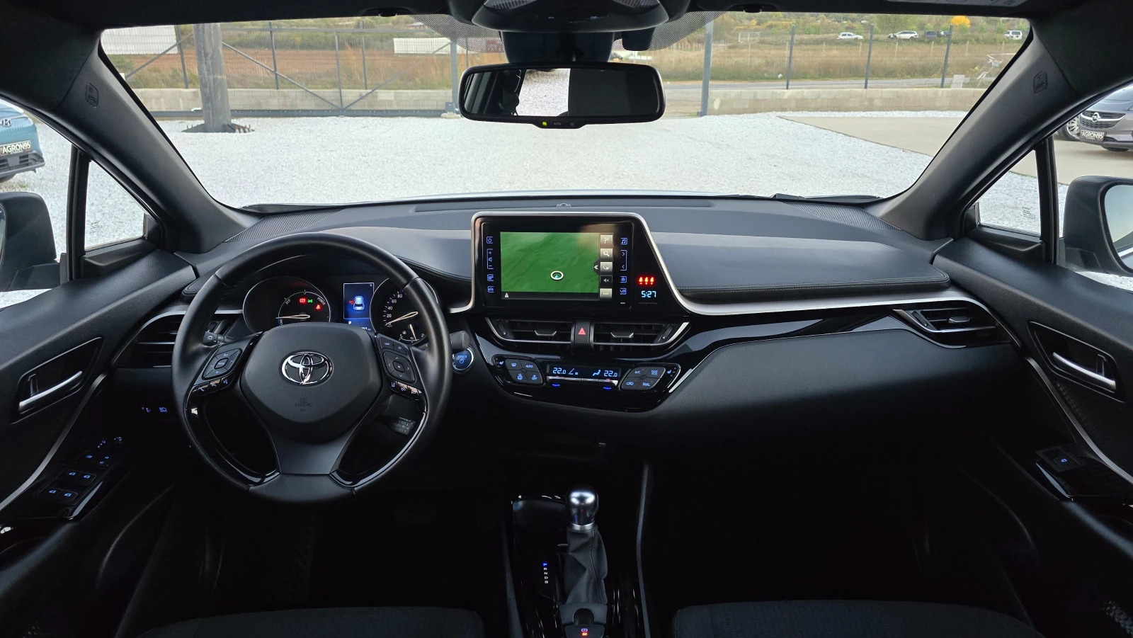 Toyota C-HR 1.8 * ГАРАНЦИОНЕН*  - изображение 8 | Auto.bg Toyota C-HR 1.8 * ГАРАНЦИОНЕН*  - изображение 8