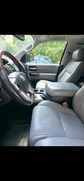 Toyota Sequoia undefined | Auto.bg — изображение 13 Toyota Sequoia undefined | Auto.bg — изображение 13