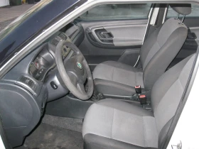 Skoda Fabia 1.6 tdi 90 кс | Mobile.bg — малка снимка 14