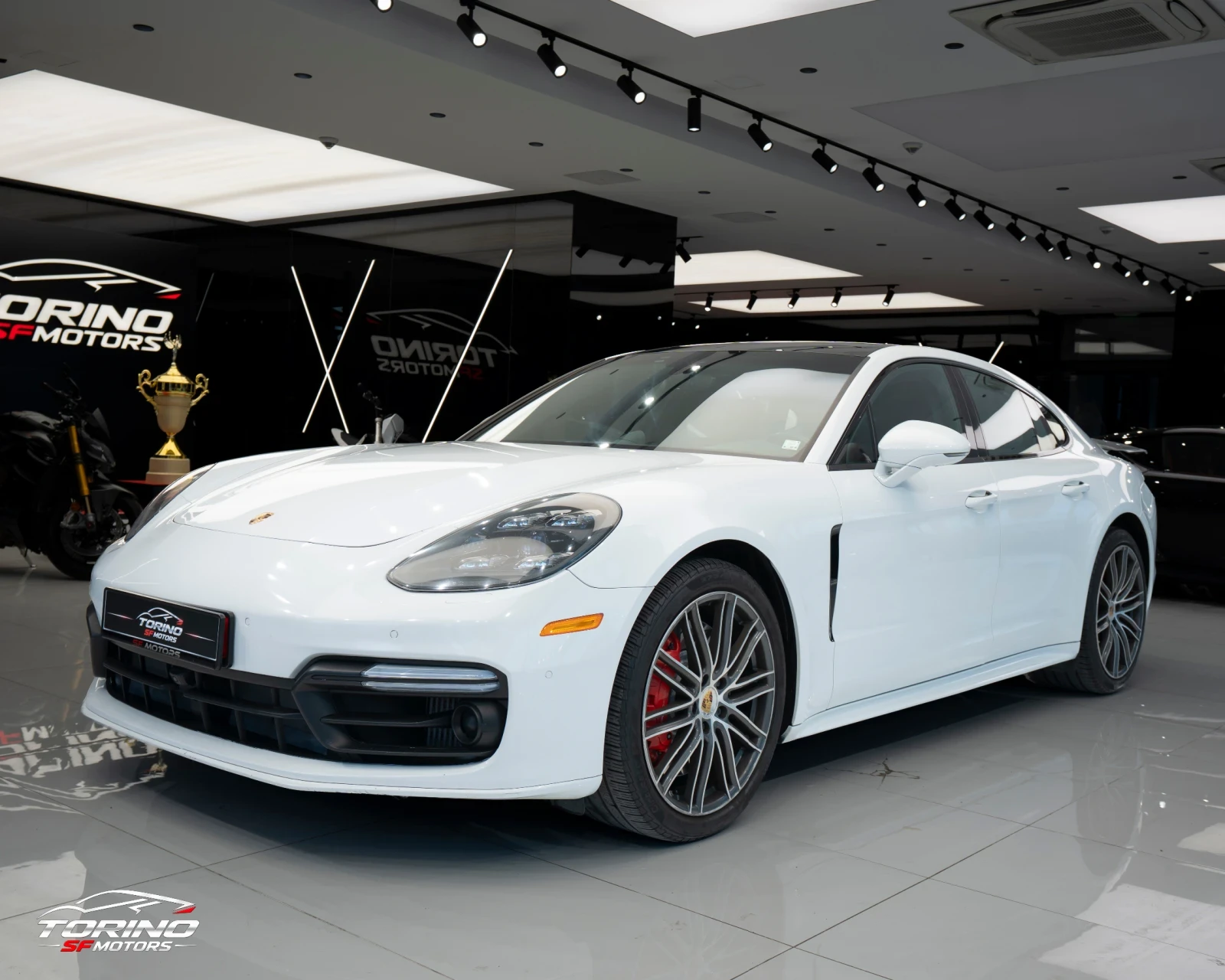 Porsche Panamera TURBO* SOFTCLOSE* BOSE* WHITE PEARL* PANO* FULLMAX | Auto.bg — изображение 1 Porsche Panamera TURBO* SOFTCLOSE* BOSE* WHITE PEARL* PANO* FULLMAX | Auto.bg — изображение 1