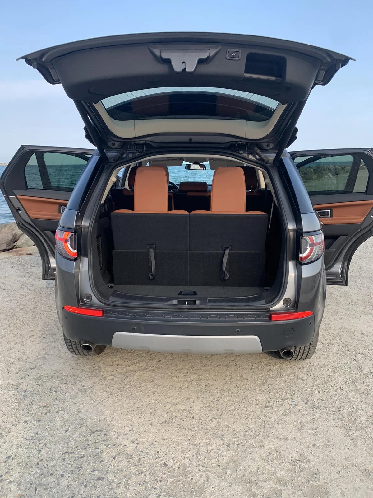 Land Rover Discovery Sport HSE LUXURY 6+ 1 - изображение 10 | Auto.bg Land Rover Discovery Sport HSE LUXURY 6+ 1 - изображение 10