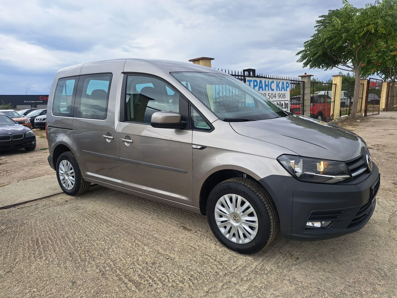 VW Caddy 2.0 D 7места | Auto.bg — изображение 1 VW Caddy 2.0 D 7места | Auto.bg — изображение 1