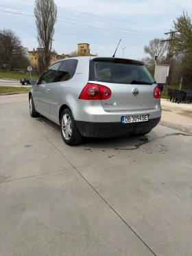 VW Golf 5 1.4i Facelift - 1950 € / 3813.87 лв. - 93808227 3 | Car24.bg VW Golf 5 1.4i Facelift - 1950 € / 3813.87 лв. - 93808227 3