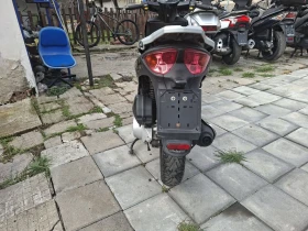 Malaguti Centro 160ie много лек пъргав и наи вече икономичен | Auto.bg — изображение 11 Malaguti Centro 160ie много лек пъргав и наи вече икономичен | Auto.bg — изображение 11