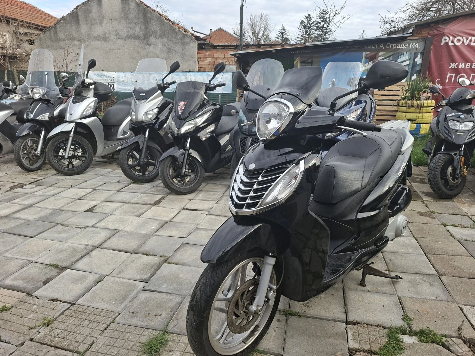 Malaguti Centro 160ie много лек пъргав и наи вече икономичен | Auto.bg — изображение 1 Malaguti Centro 160ie много лек пъргав и наи вече икономичен | Auto.bg — изображение 1