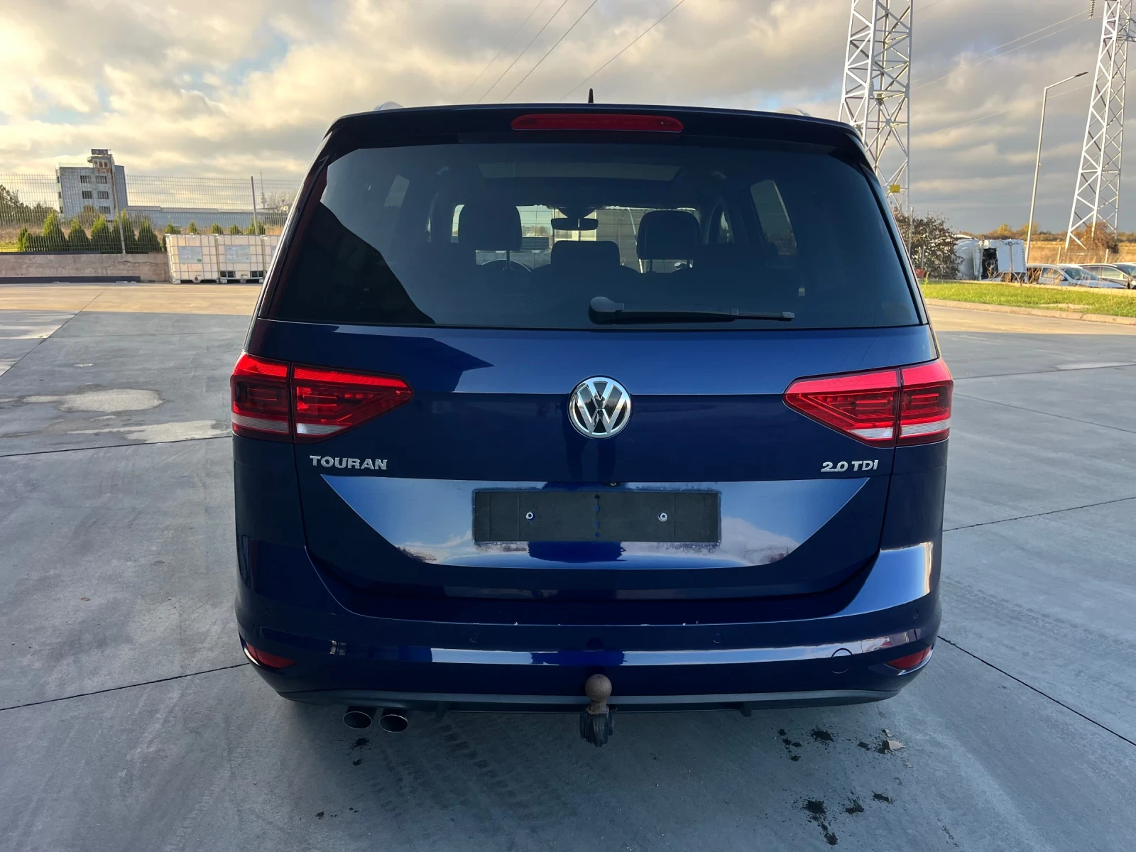 VW Touran 2, 0TDI-150k.c/6+ 1/ПАНОРАМА/КАМЕРА/NAVI/KEYLESS!! - изображение 5 | Auto.bg VW Touran 2, 0TDI-150k.c/6+ 1/ПАНОРАМА/КАМЕРА/NAVI/KEYLESS!! - изображение 5