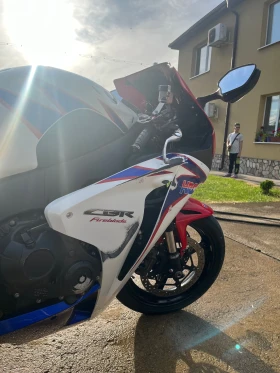 Honda Cbr undefined | Auto.bg — изображение 6 Honda Cbr undefined | Auto.bg — изображение 6