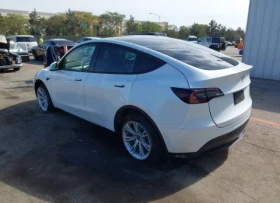 Tesla Model Y LONG RANGE DUAL MOTOR AWD - 17182 € / 33605.07 лв. - 78387701 3 | Car24.bg Tesla Model Y LONG RANGE DUAL MOTOR AWD - 17182 € / 33605.07 лв. - 78387701 3