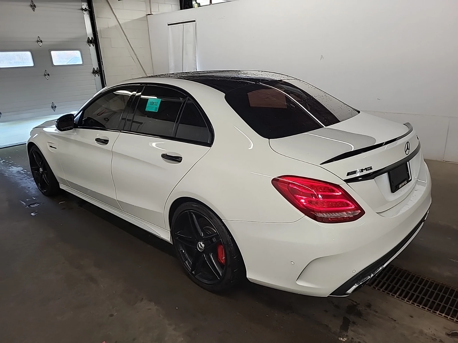 Mercedes-Benz C 63 AMG * S* CARFAX * БЕЗ ПЪРВОНАЧАЛНА ВНОСКА - изображение 6 | Auto.bg Mercedes-Benz C 63 AMG * S* CARFAX * БЕЗ ПЪРВОНАЧАЛНА ВНОСКА - изображение 6