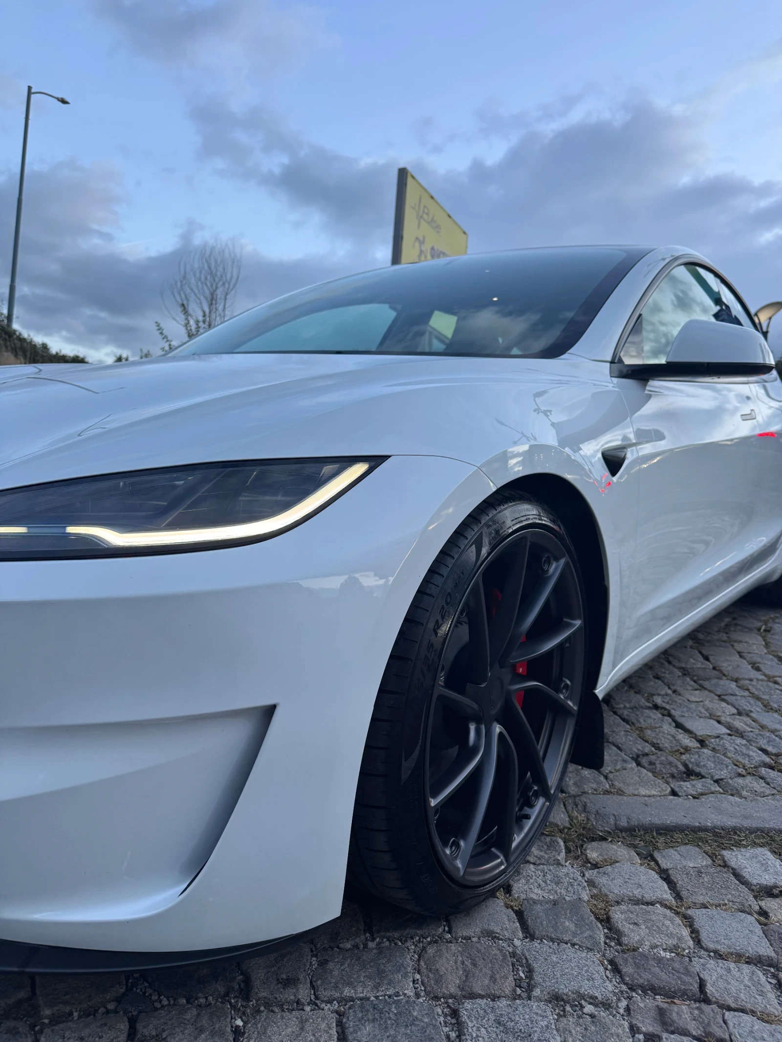 Tesla Model 3 PERFORMANCE/2025/627к.с. - изображение 8 | Auto.bg Tesla Model 3 PERFORMANCE/2025/627к.с. - изображение 8