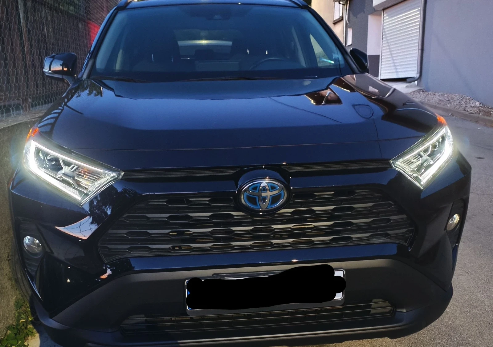 Toyota Rav4 HYBRID XLE AWD convenience package | Auto.bg — изображение 1 Toyota Rav4 HYBRID XLE AWD convenience package | Auto.bg — изображение 1