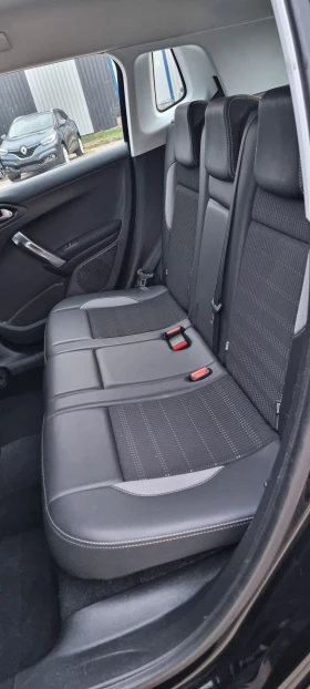 Peugeot 2008 1.6 Blue HDI Allure | Mobile.bg — малка снимка 10