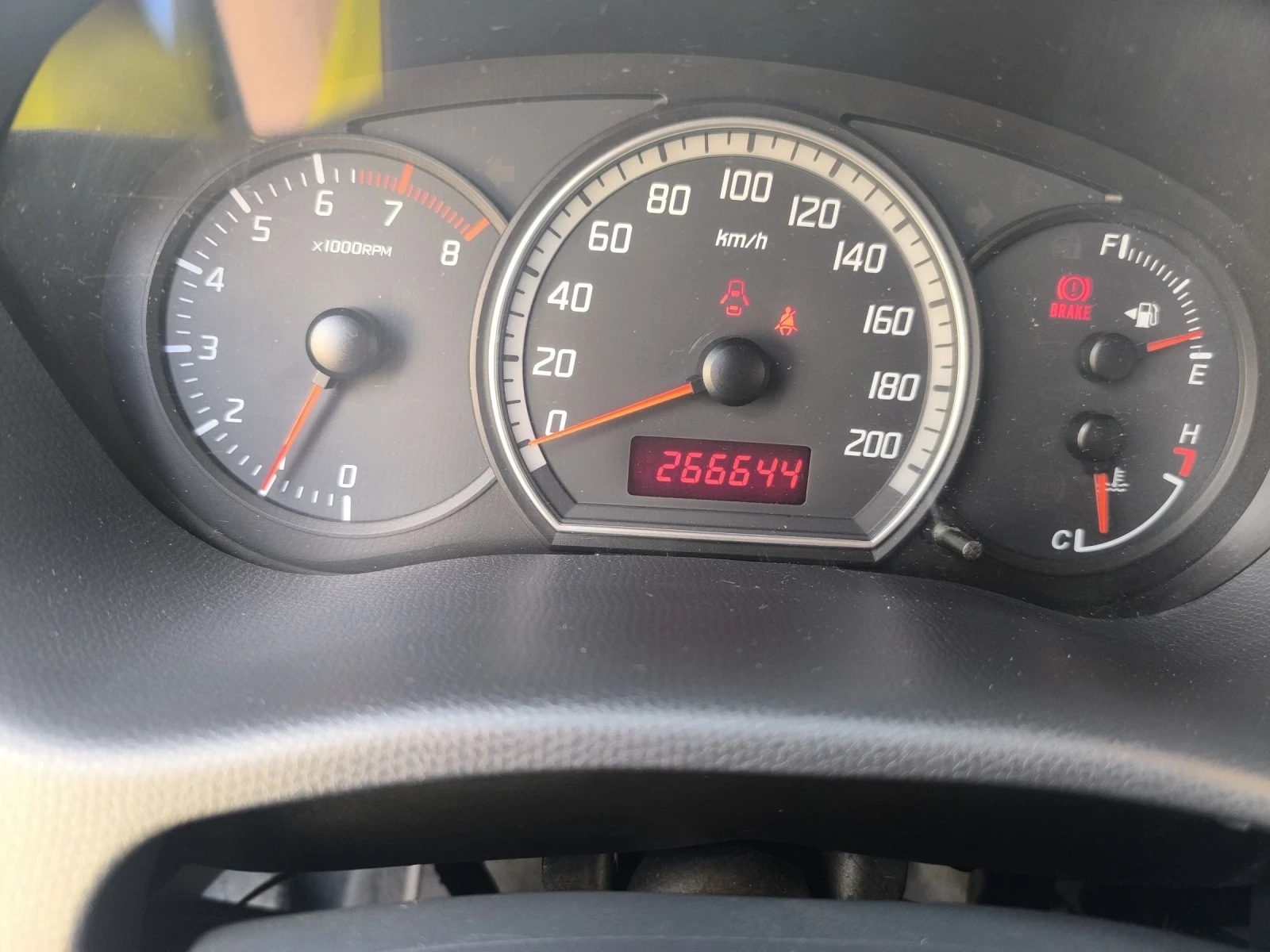 Suzuki Swift  - изображение 6 | Auto.bg Suzuki Swift  - изображение 6