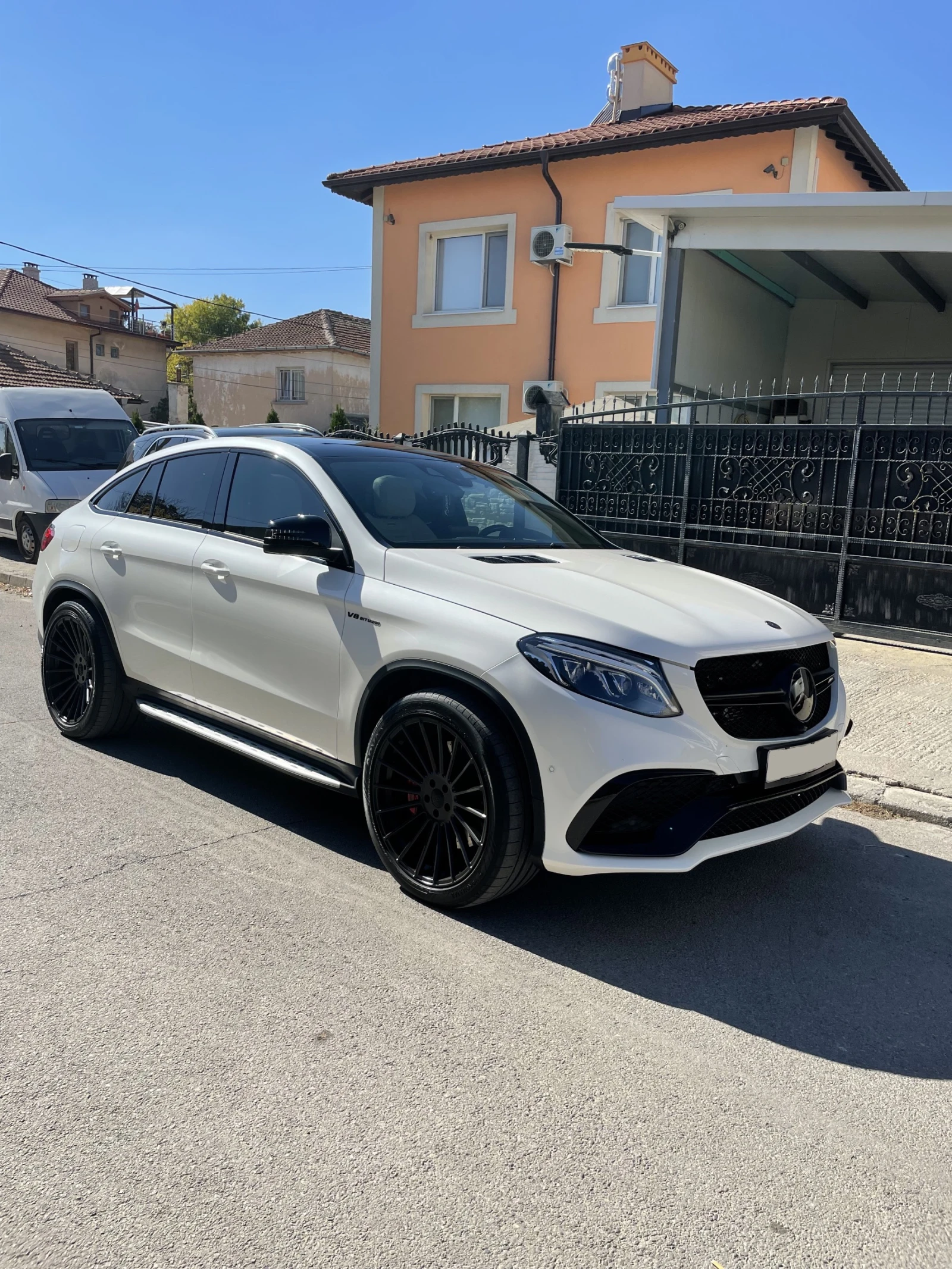 Mercedes-Benz GLE 63 S AMG Coupe | Auto.bg — изображение 1 Mercedes-Benz GLE 63 S AMG Coupe | Auto.bg — изображение 1