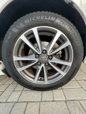 Toyota Avensis 2.0D-4D* Фейслифт* Кожа* Алкантара* Нави* Камера* - 6699 € / 13102.11 лв. - 25013958 17 | Car24.bg Toyota Avensis 2.0D-4D* Фейслифт* Кожа* Алкантара* Нави* Камера* - 6699 € / 13102.11 лв. - 25013958 17
