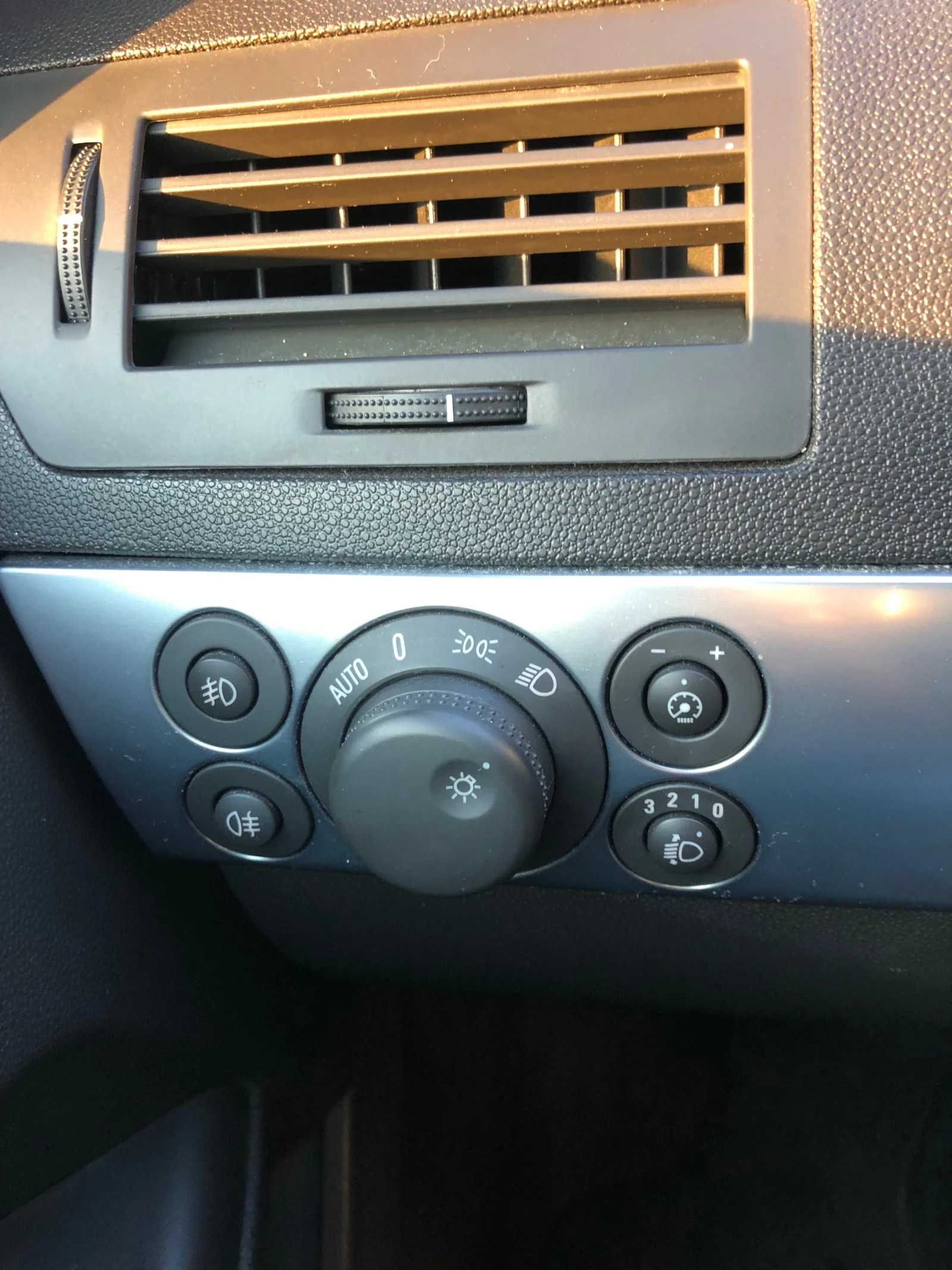 Opel Astra 1.6 БЕНЗИН 116 к.с - изображение 9 | Auto.bg Opel Astra 1.6 БЕНЗИН 116 к.с - изображение 9