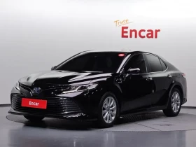 Toyota Camry XV70 2.5 LE Hybrid